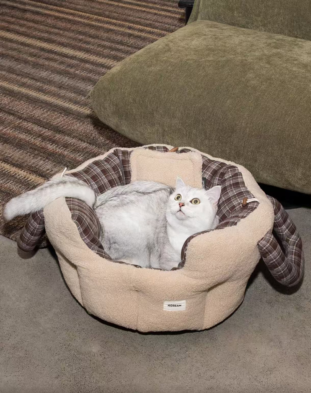 HiDREAM Portable Reversible Pet Cave Bed - Warm Plush Travel House for Cats & Dogs