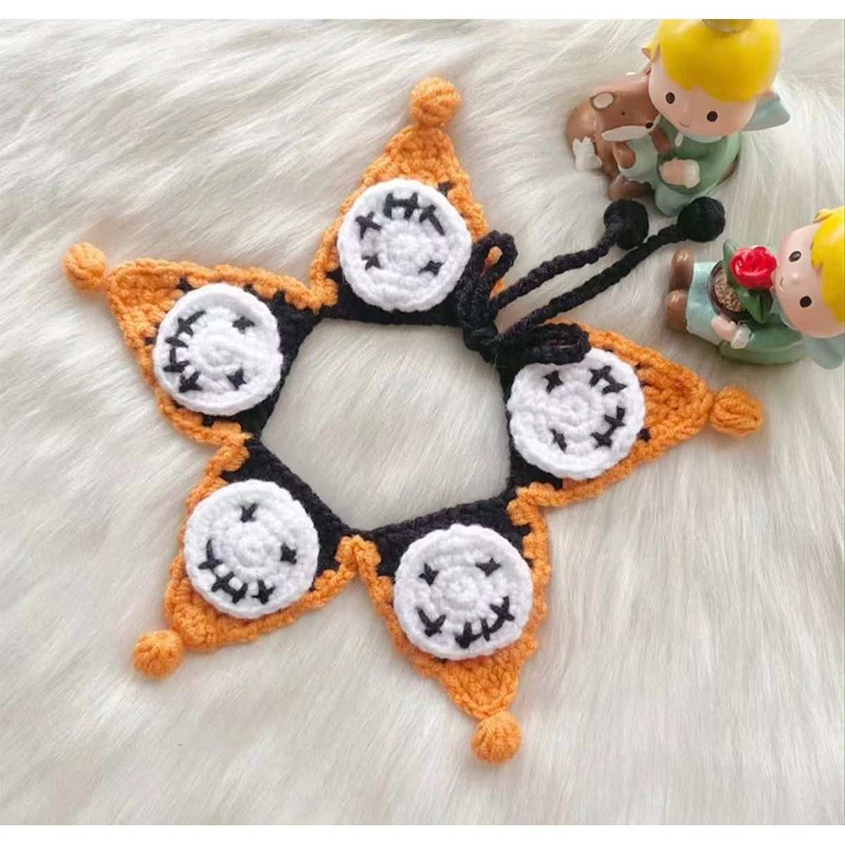 Black and white pumpkin crochet pet collar