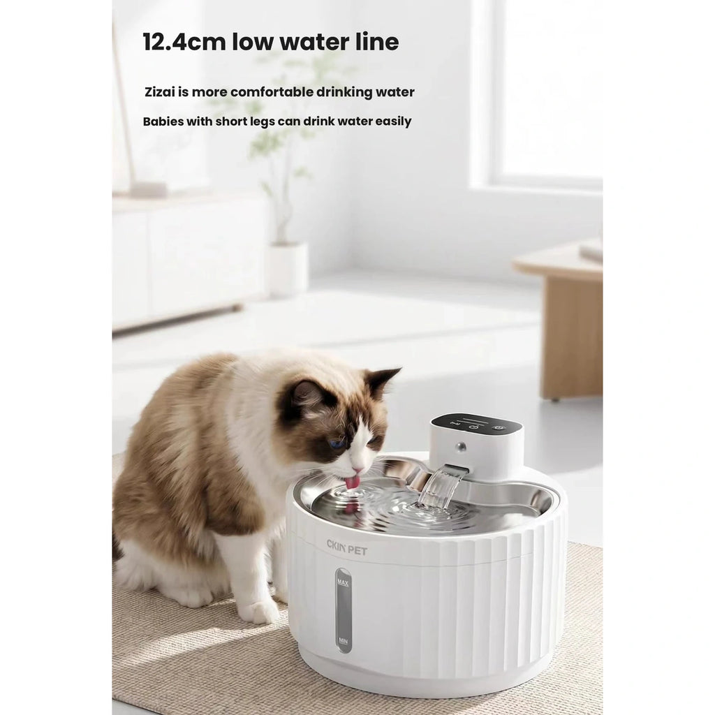 Ckin Pet cat fountain: cat drinking from Ckin stainless fountain