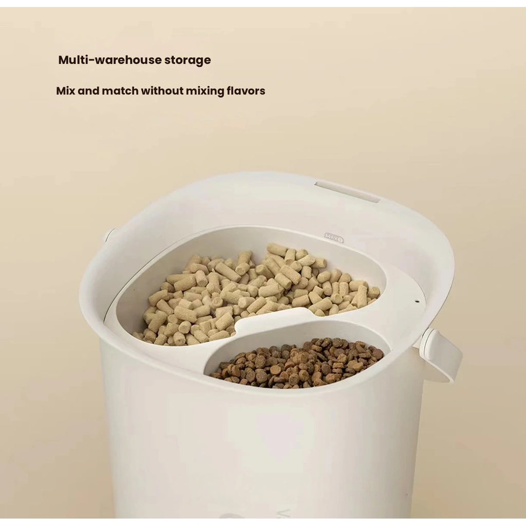 Meoof food storage bin: interior of opened Meoof food container