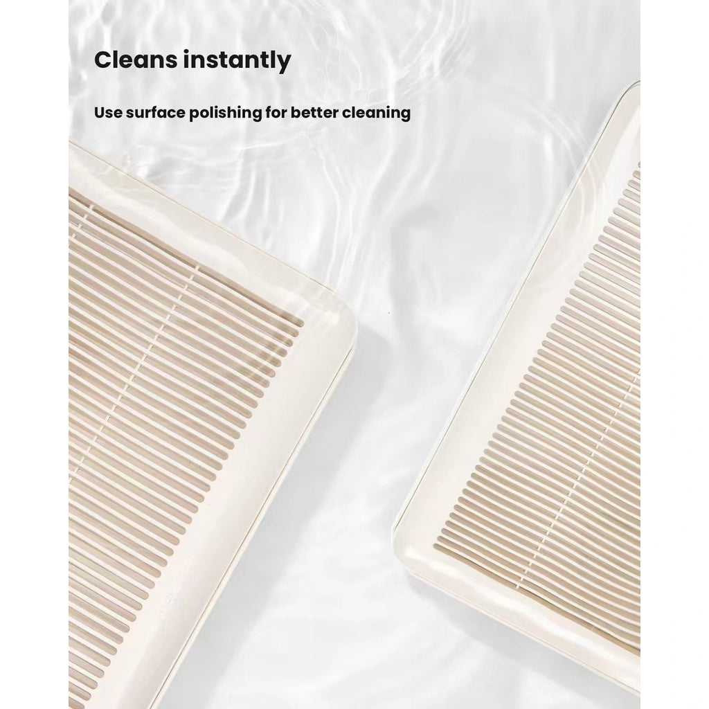 Meoof cat litter ramp: top surface ready for cleaning