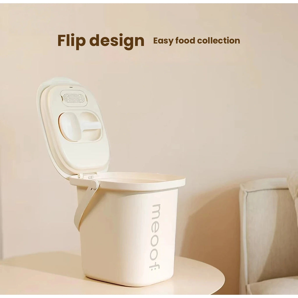 Meoof food bin with hinged lid opening