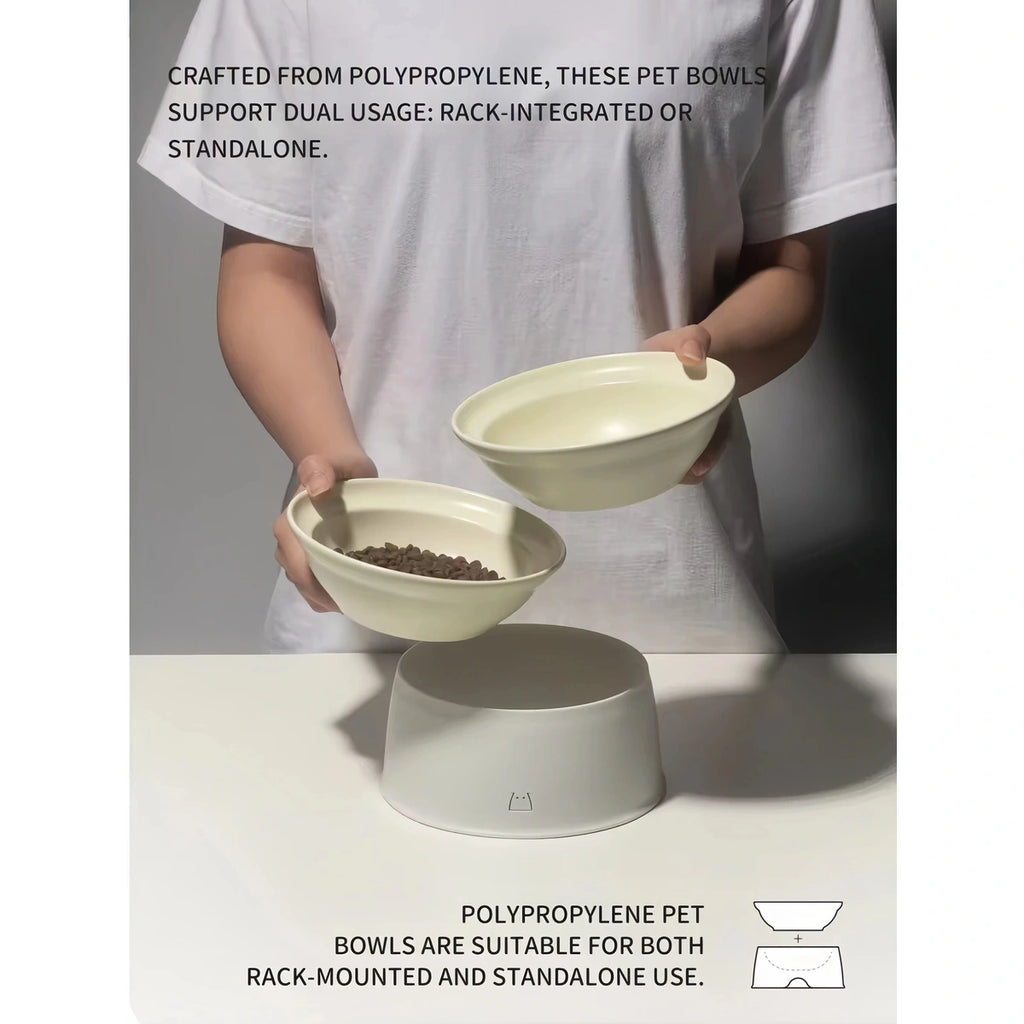 Polypropylene inFluffy bowl insert lifted from its base