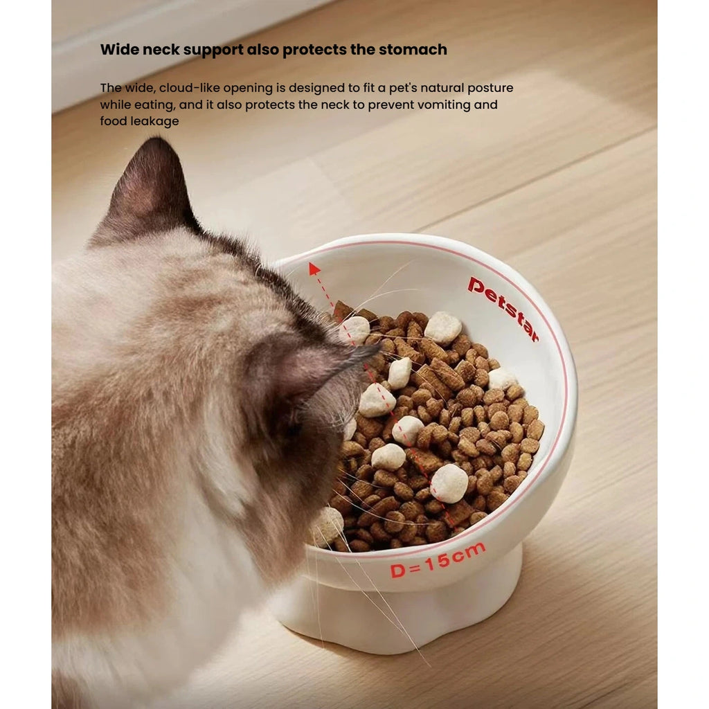 Top view of the Petstar bowl showing its curved rim and 15 cm width