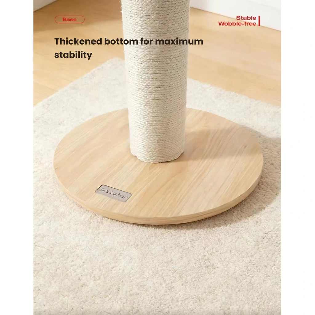 Close-up of the thick round base and scratching post